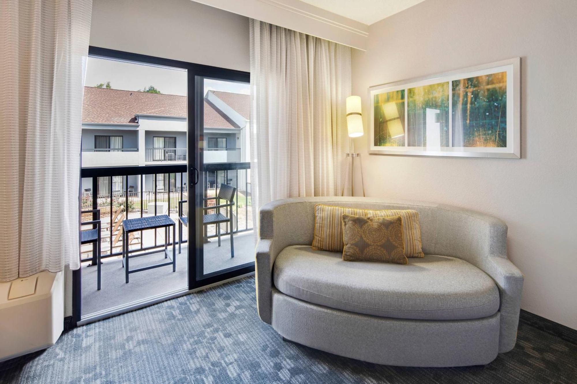 Courtyard Atlanta Norcross/Peachtree Corners Hotel Exterior foto
