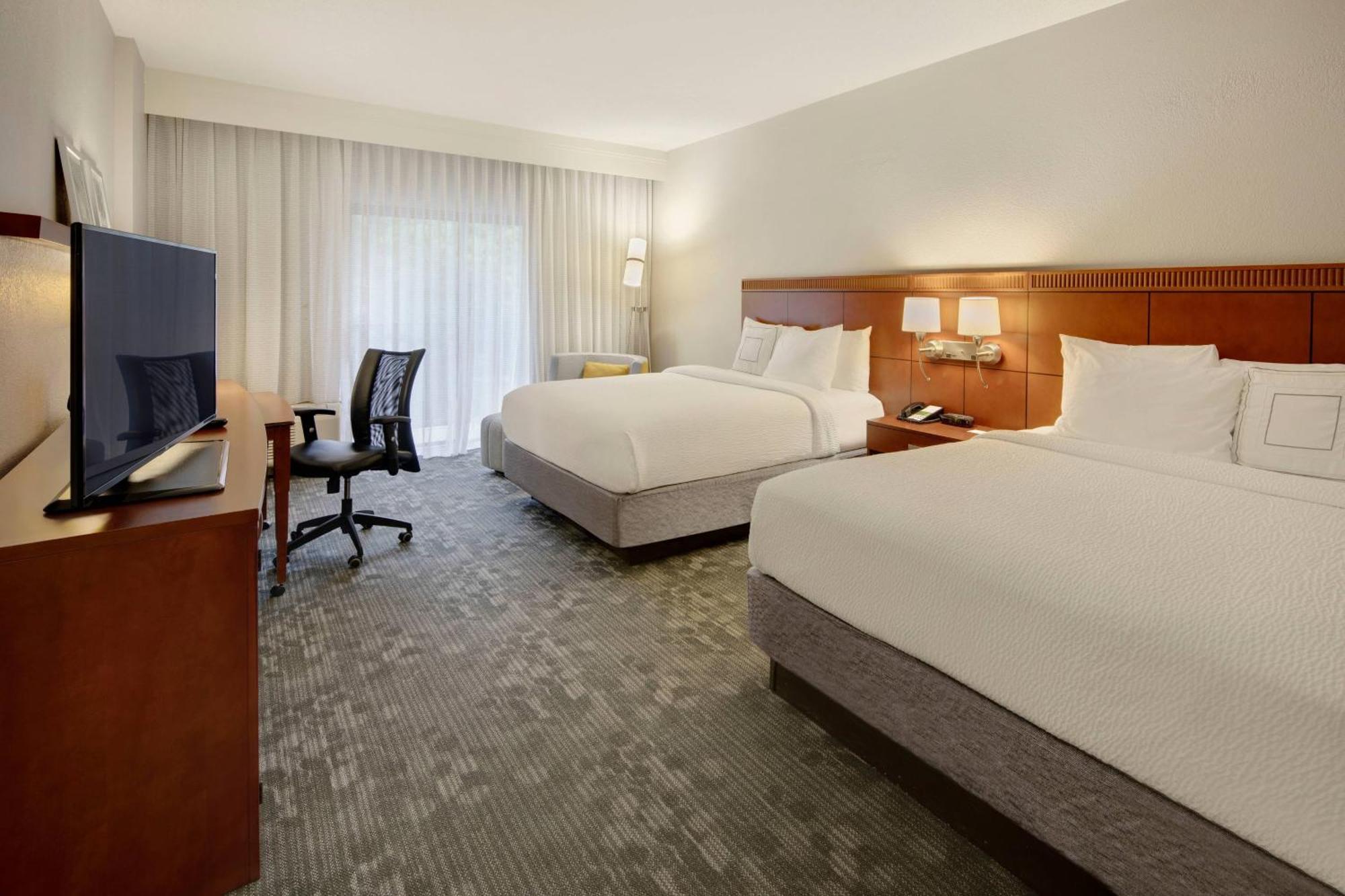 Courtyard Atlanta Norcross/Peachtree Corners Hotel Exterior foto