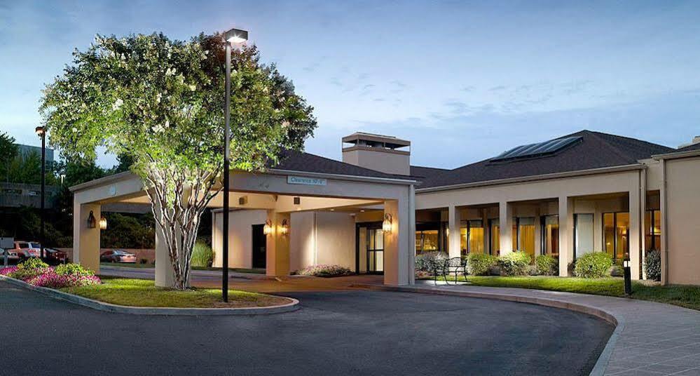 Courtyard Atlanta Norcross/Peachtree Corners Hotel Exterior foto