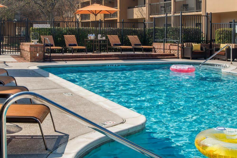Courtyard Atlanta Norcross/Peachtree Corners Hotel Exterior foto