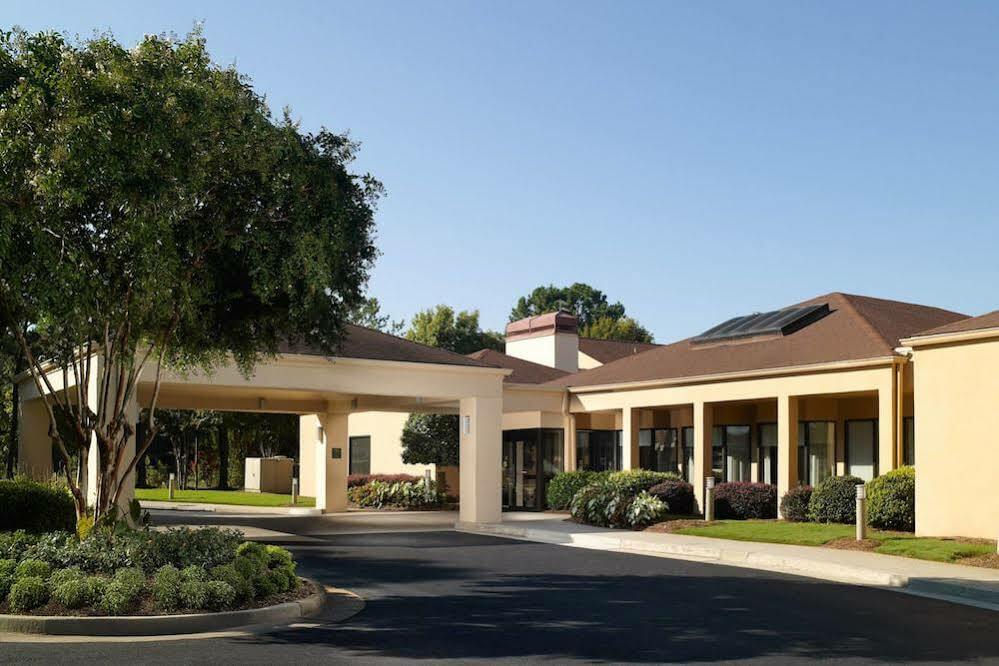 Courtyard Atlanta Norcross/Peachtree Corners Hotel Exterior foto